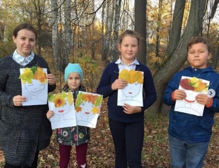 Психолог отделения дневного пребывания несовершеннолетних Сафонова О.С. провела групповое занятие на свежем воздухе «Осенние портреты» .