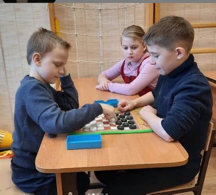 Воспитанники ОРНсОВ приняли участие в шашечном турнире.