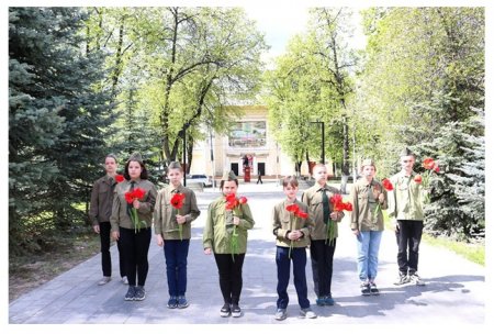 Возложение цветов к памятным местам города Ступино "Мы этой памяти верны!".