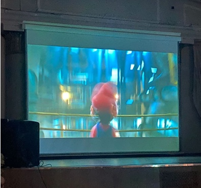 Сегодня воспитанники Службы комплексной помощи детям посетили кинопоказ мультфильма «Супер Марио» в ДК «Металлург»