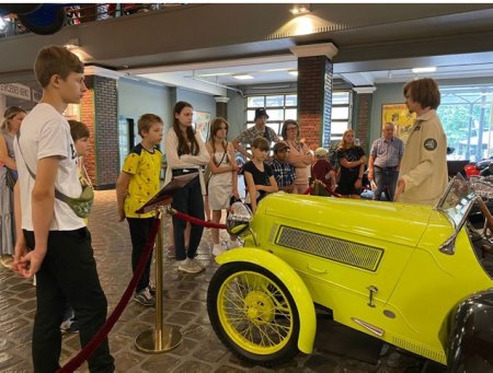 Воспитанники Службы комплексной помощи детям посетили Музей Техники Вадима Задорожного.